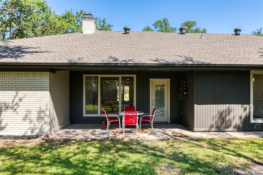 6851 Shorecrest Court Property Photo 35