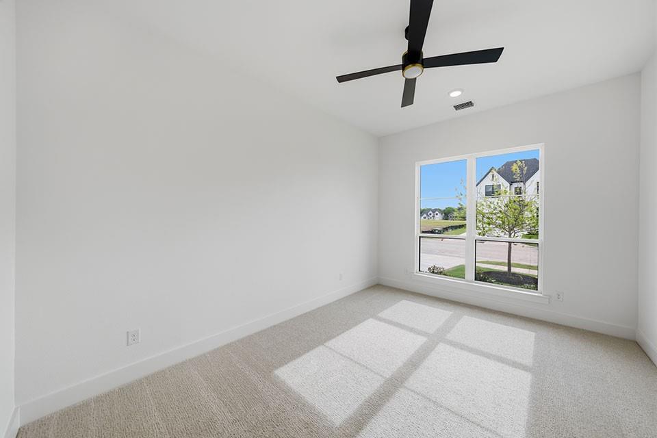 205 Hunters Glen Way Property Photo 7