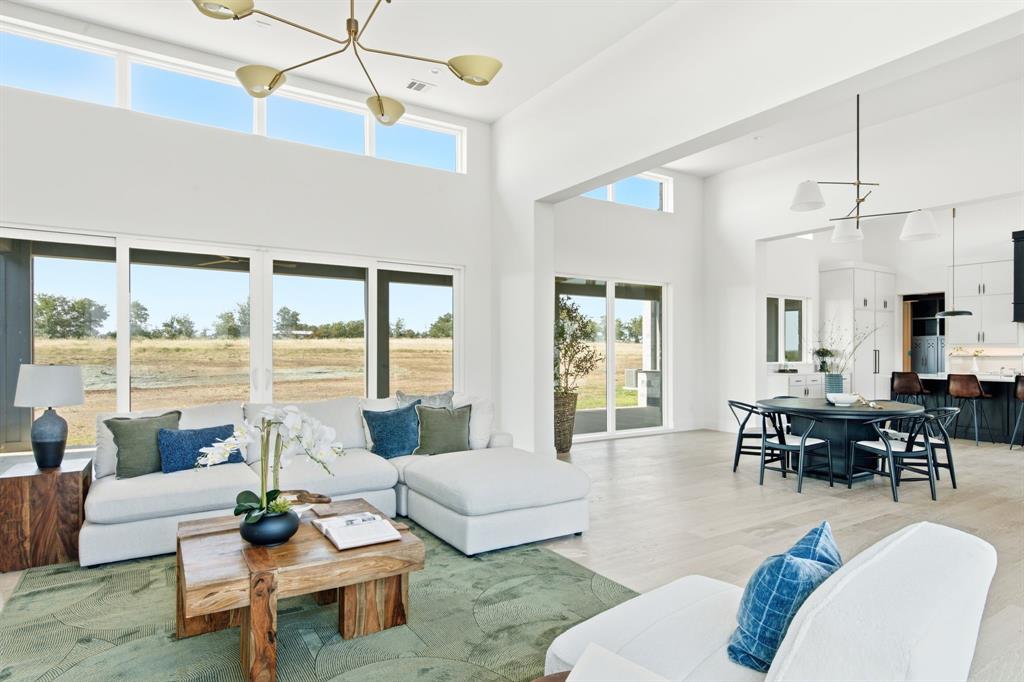 920 Waters Edge Property Photo 15