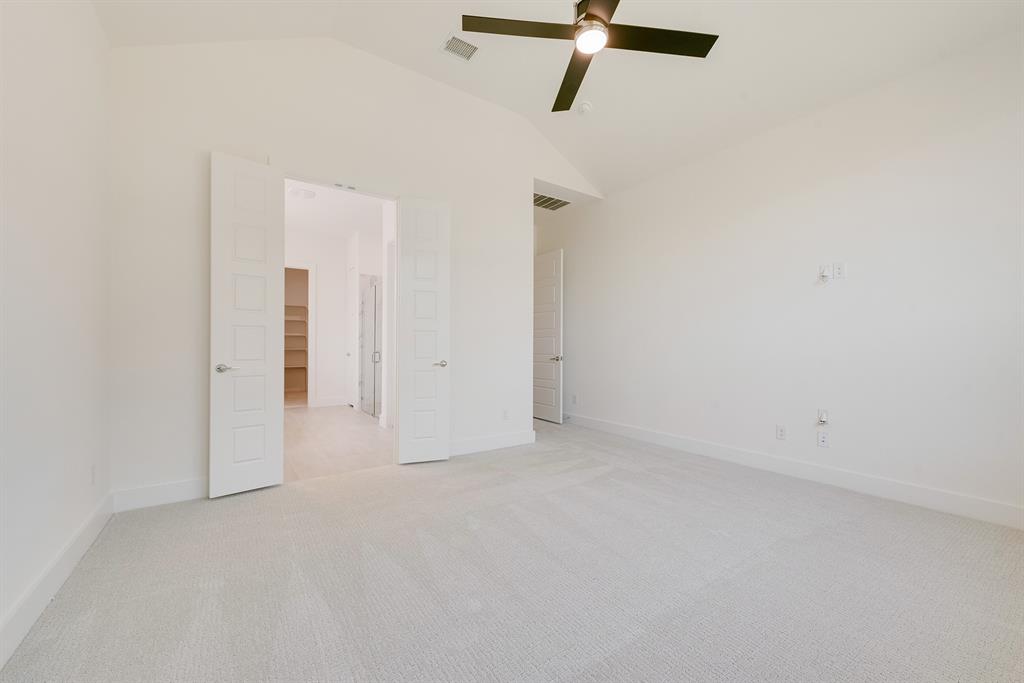 830 Montrose Drive Property Photo 21