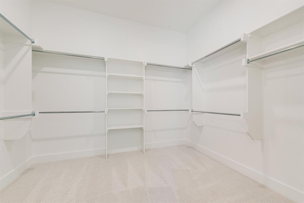 830 Montrose Drive Property Photo 24