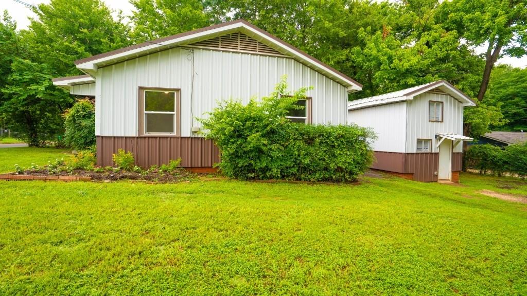 401 W Carolina Street Property Photo 21
