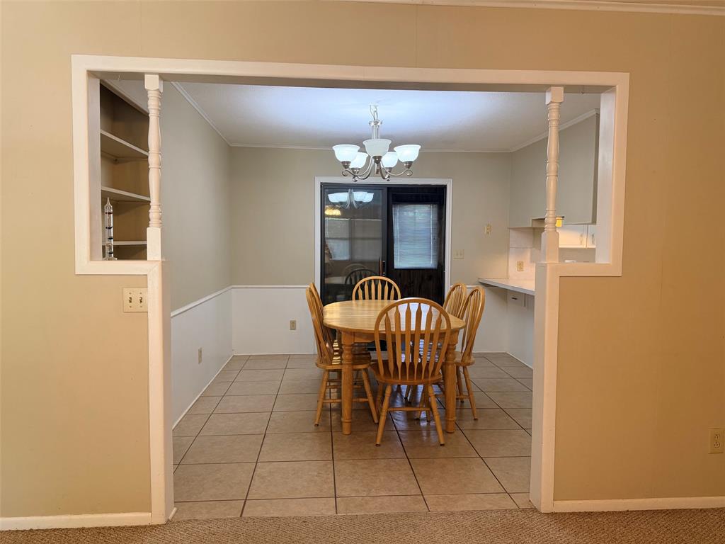 105 W Elm Street Property Photo 4