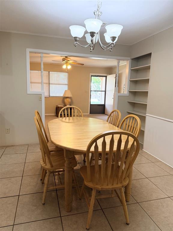 105 W Elm Street Property Photo 5