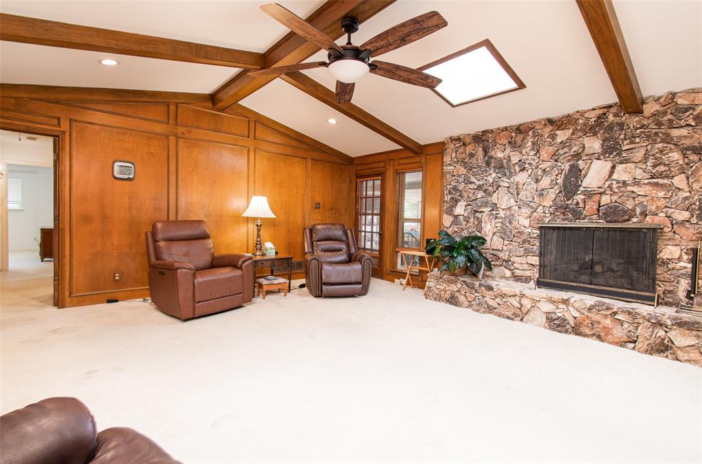 10856 Carissa Drive Property Photo 2