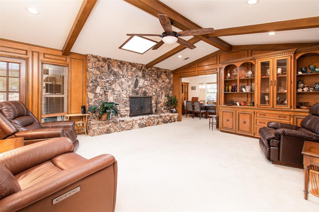 10856 Carissa Drive Property Photo 3