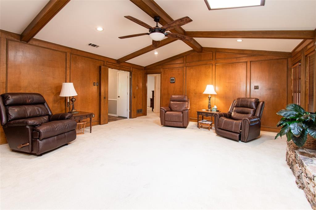 10856 Carissa Drive Property Photo 4