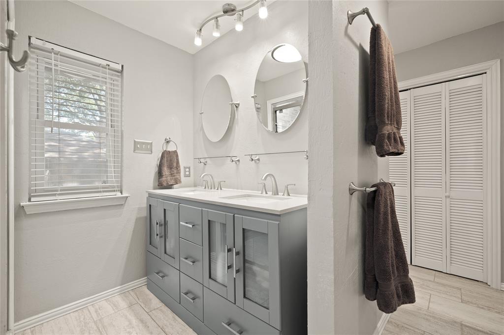 5710 Valley Ridge Court Property Photo 14
