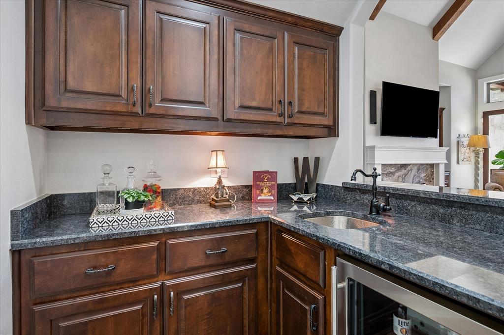 9434 Dartridge Drive Property Photo 7