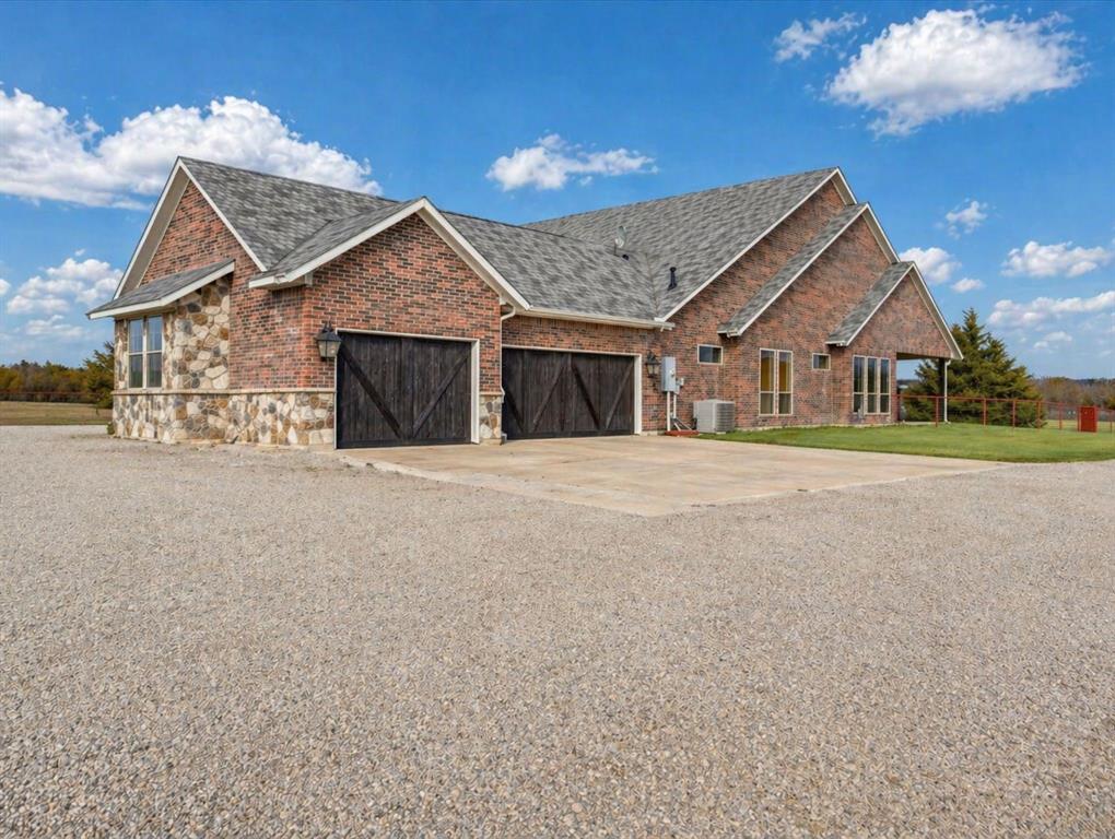 8636 Morgan Road Property Photo 2