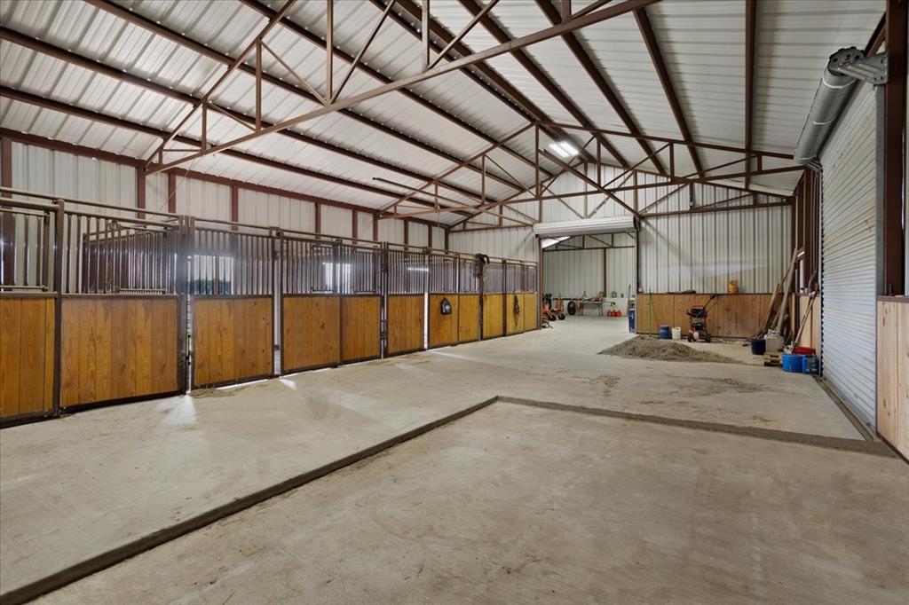 8636 Morgan Road Property Photo 8