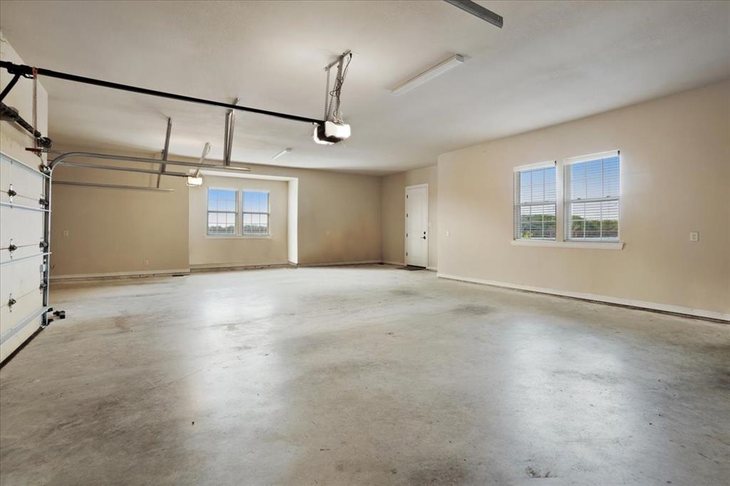 8636 Morgan Road Property Photo 9