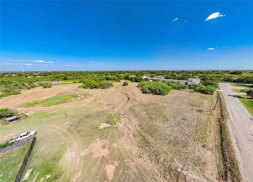 000 Sunset Boulevard Property Photo 17