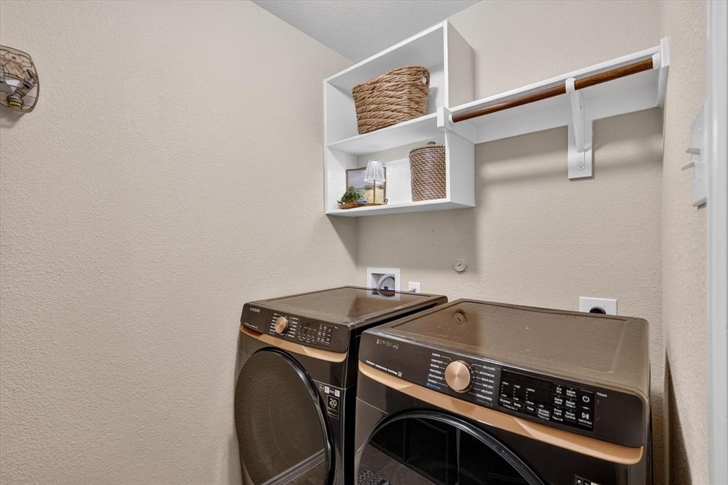 11820 Champion Creek Drive Property Photo 22