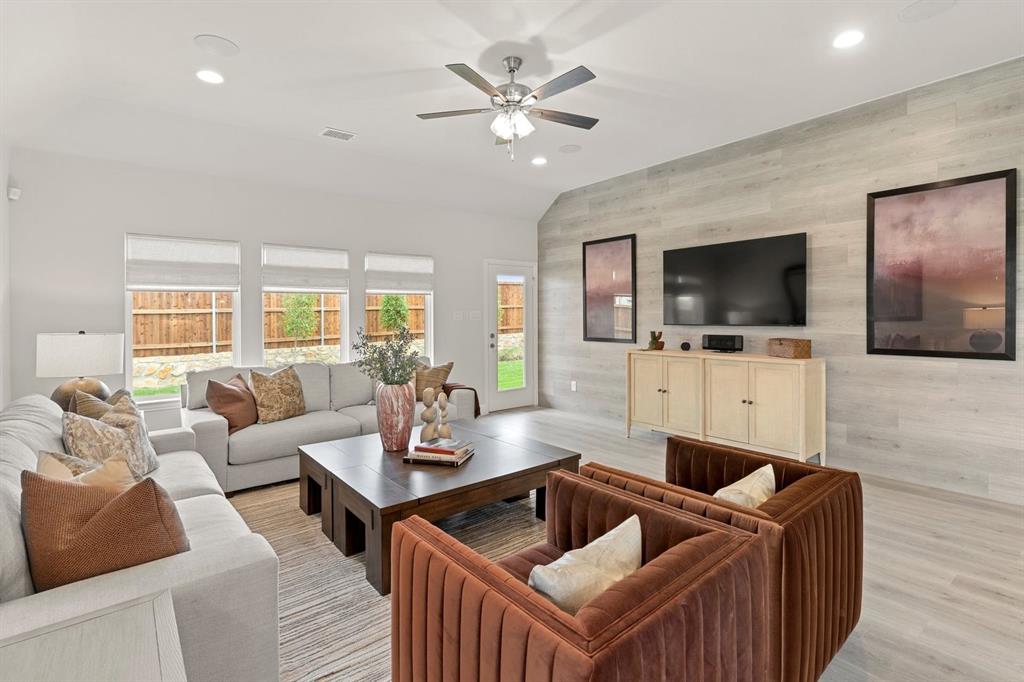 2263 River Bend Road Property Photo 5
