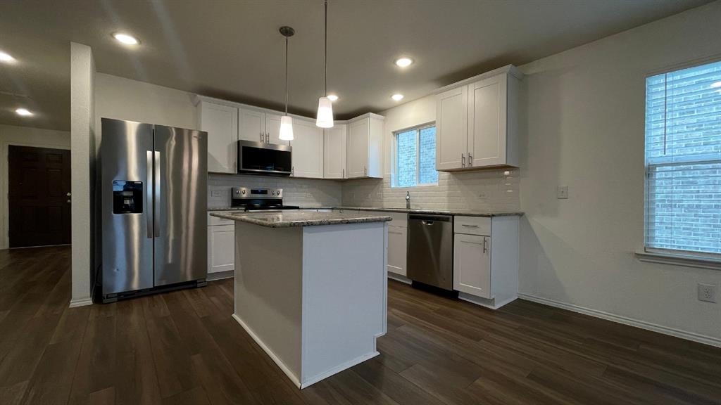 1315 Binfield Drive Property Photo 3