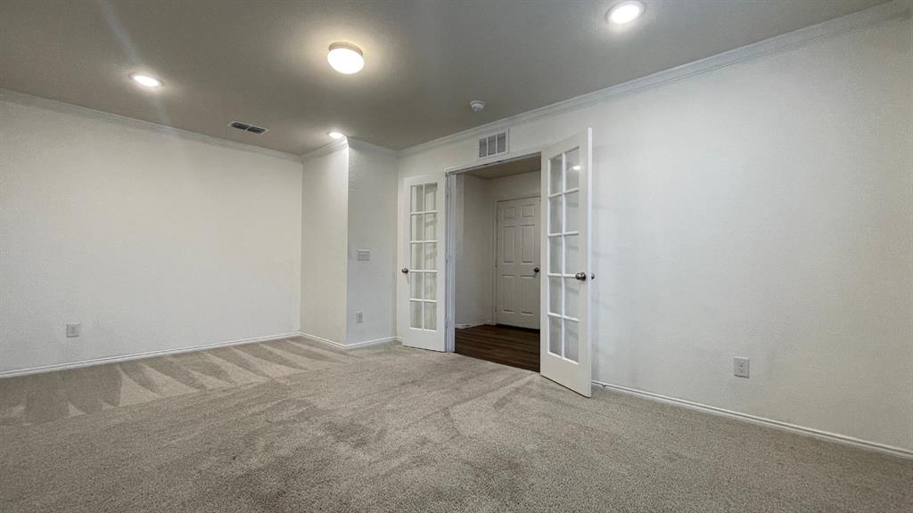 1315 Binfield Drive Property Photo 8