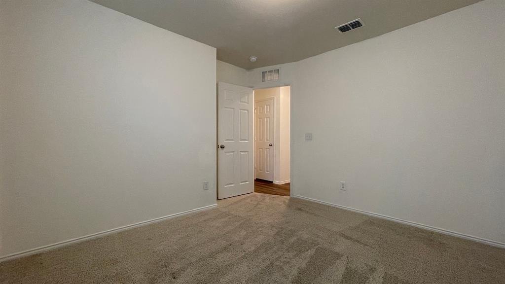 1315 Binfield Drive Property Photo 11