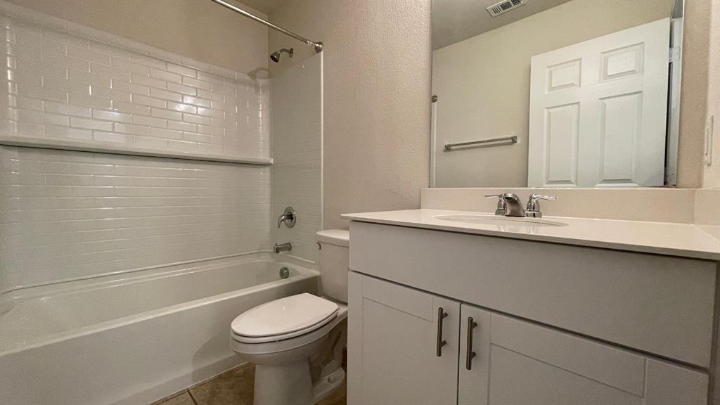 1315 Binfield Drive Property Photo 17