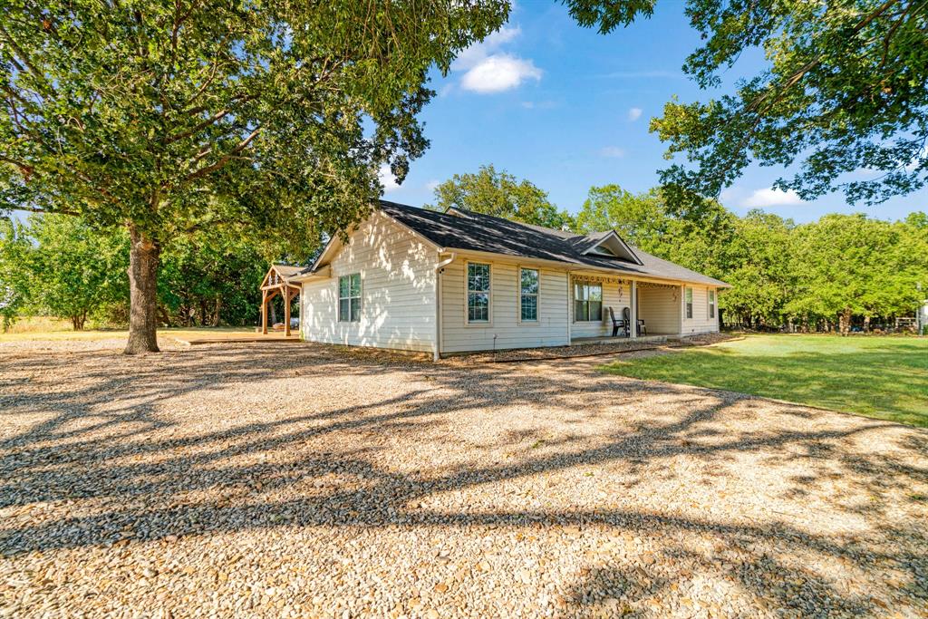 10891 Farm Road 1497 Property Photo 1