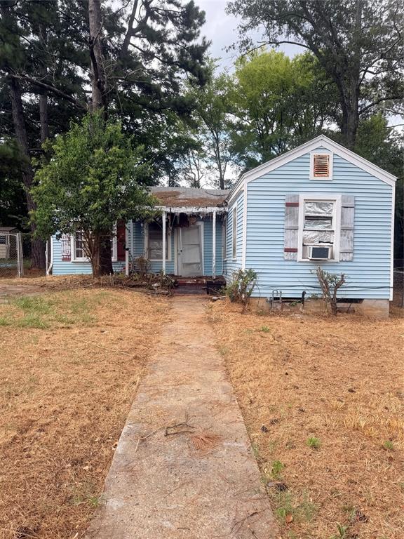 3916 Sumner Street Property Photo 2