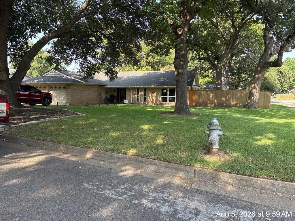3900 Lynbrook Lane Property Photo 1