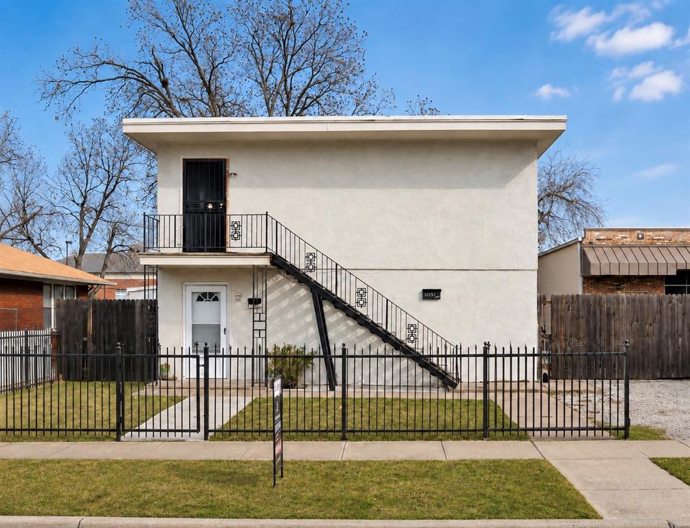 3039 College Avenue Property Photo 1