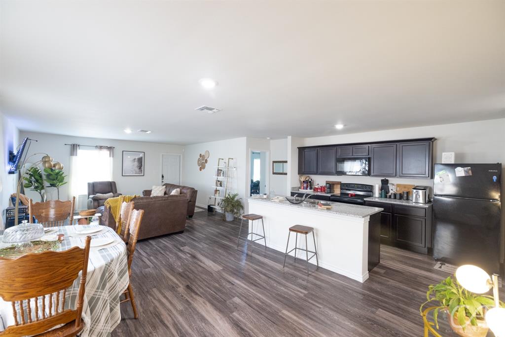 7910 Vineyard Drive