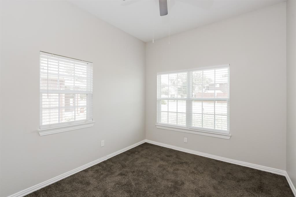 1633 Mockingbird Lane Property Photo 13