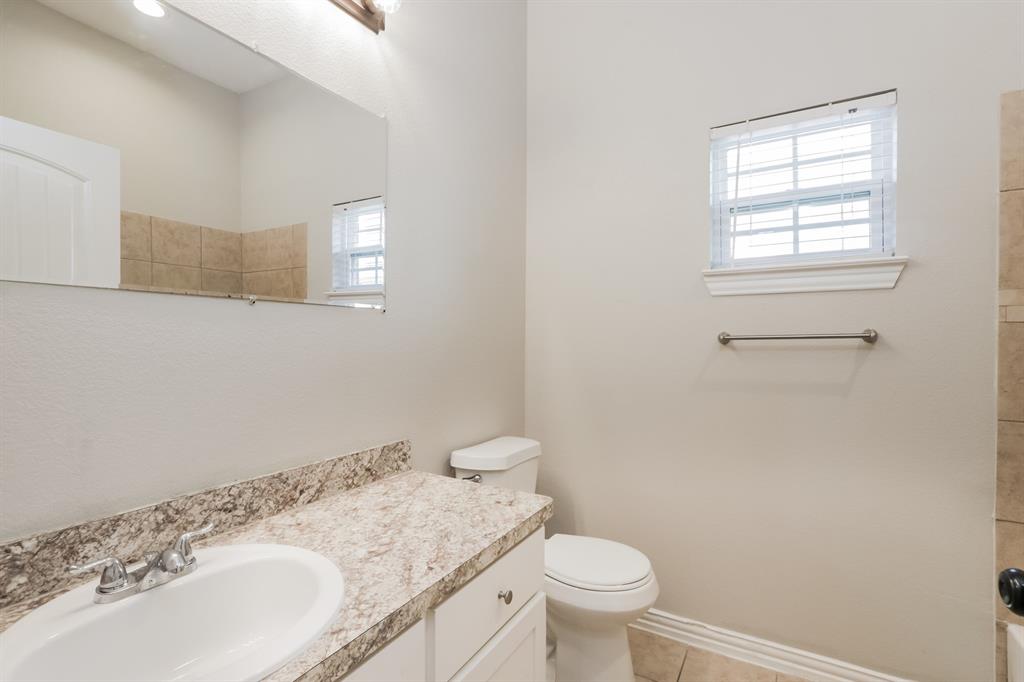 1633 Mockingbird Lane Property Photo 14