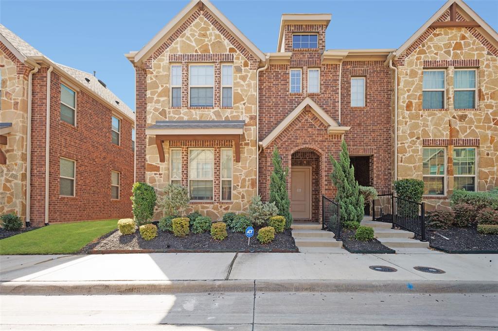2244 Lasso Court Property Photo 1