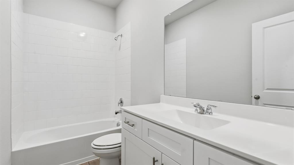 908 Parkview Drive Property Photo 15