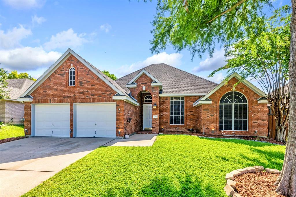 4564 Jousting Lane Property Photo 1