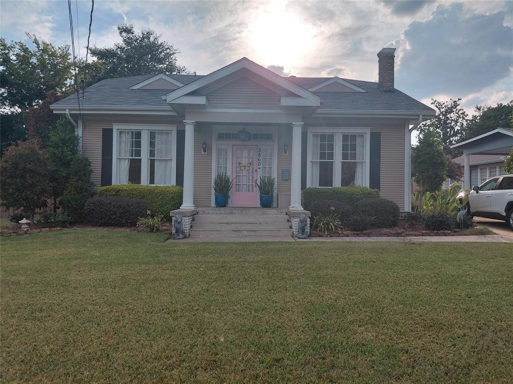 3860 Line Avenue Property Photo 1