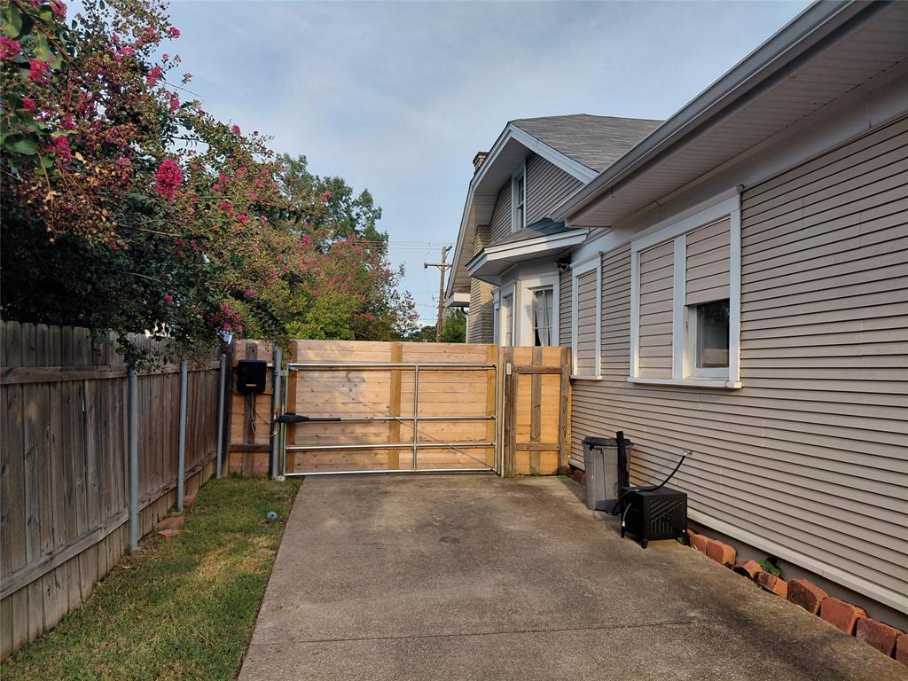 3860 Line Avenue Property Photo 23