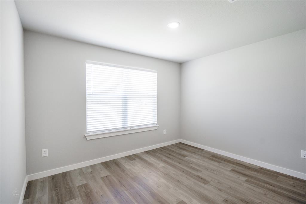 2710 Baron Avenue Property Photo 15
