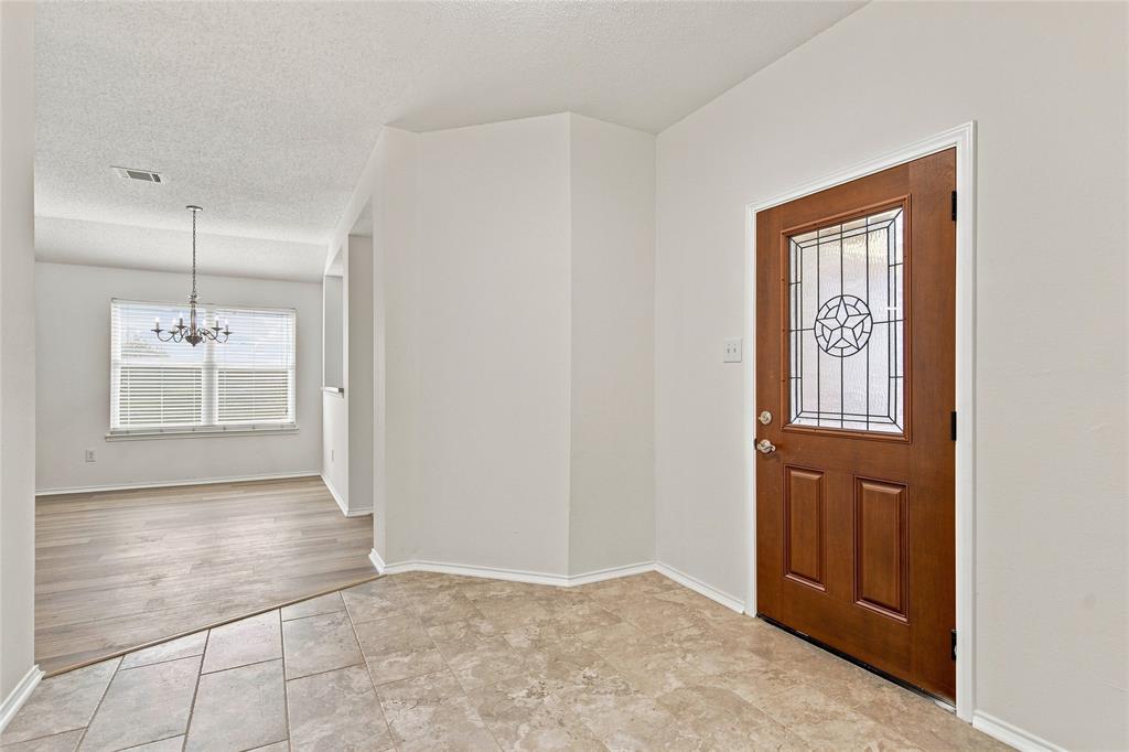9900 Carter Drive Property Photo 10