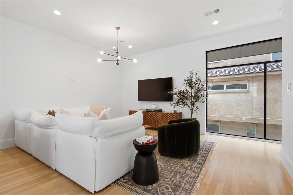 3541 Kalterra Property Photo 5