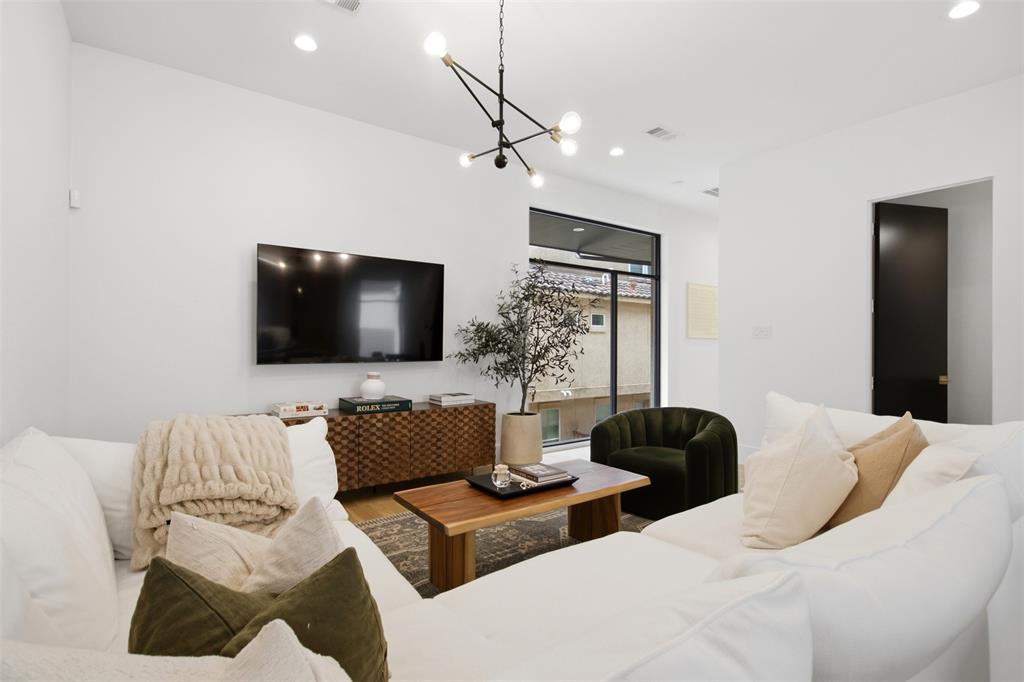3541 Kalterra Property Photo 7