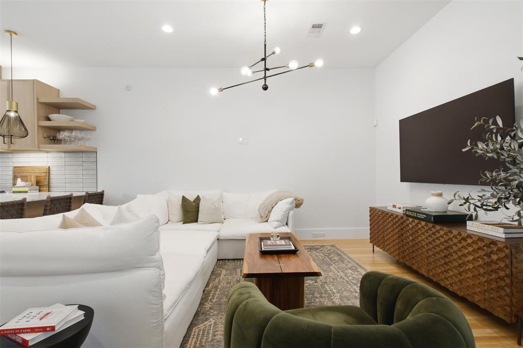3541 Kalterra Property Photo 8