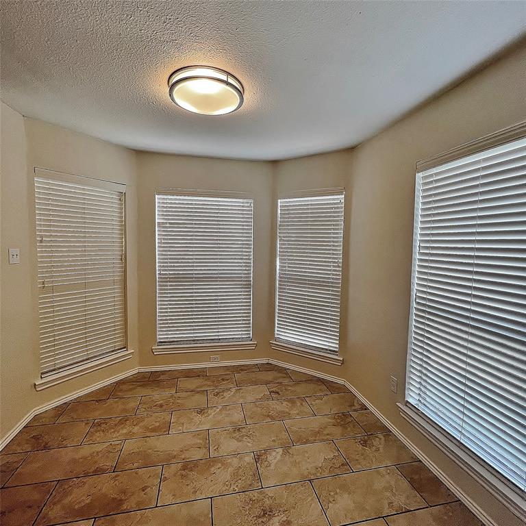 4808 Waxwing Drive Property Photo 9
