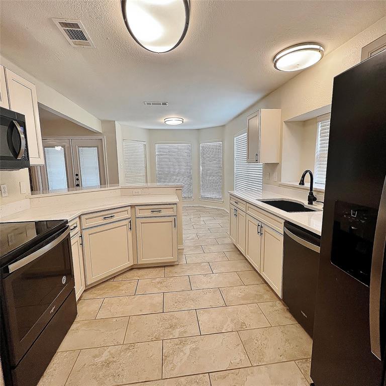 4808 Waxwing Drive Property Photo 12