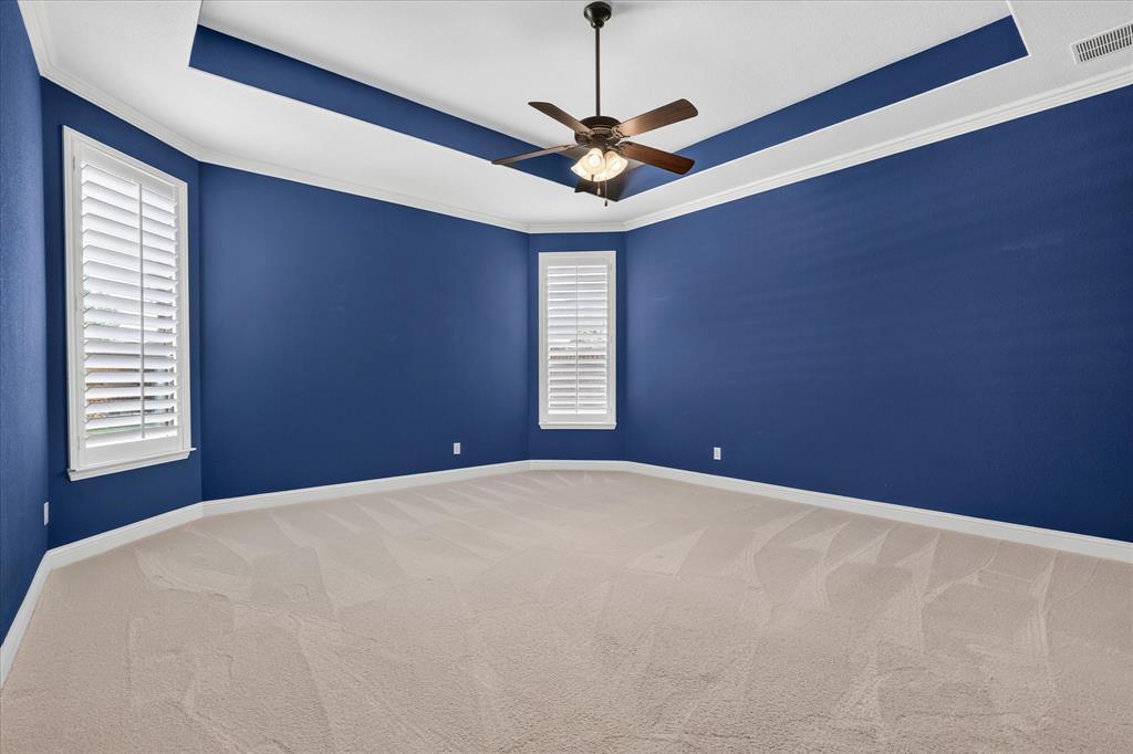425 Waters Edge Way Property Photo 13