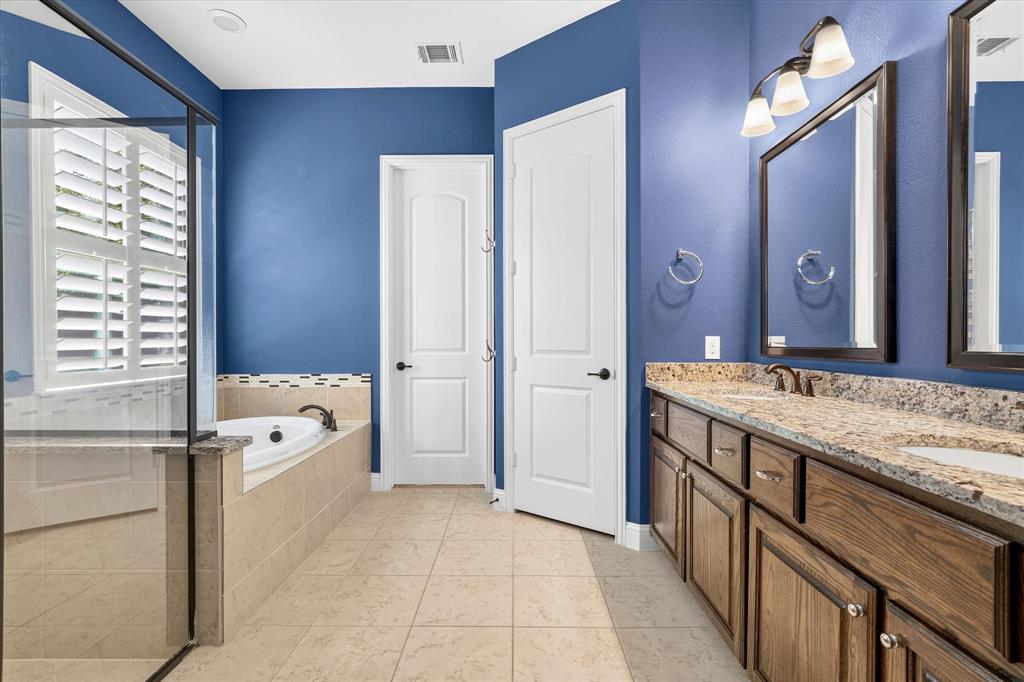 425 Waters Edge Way Property Photo 15