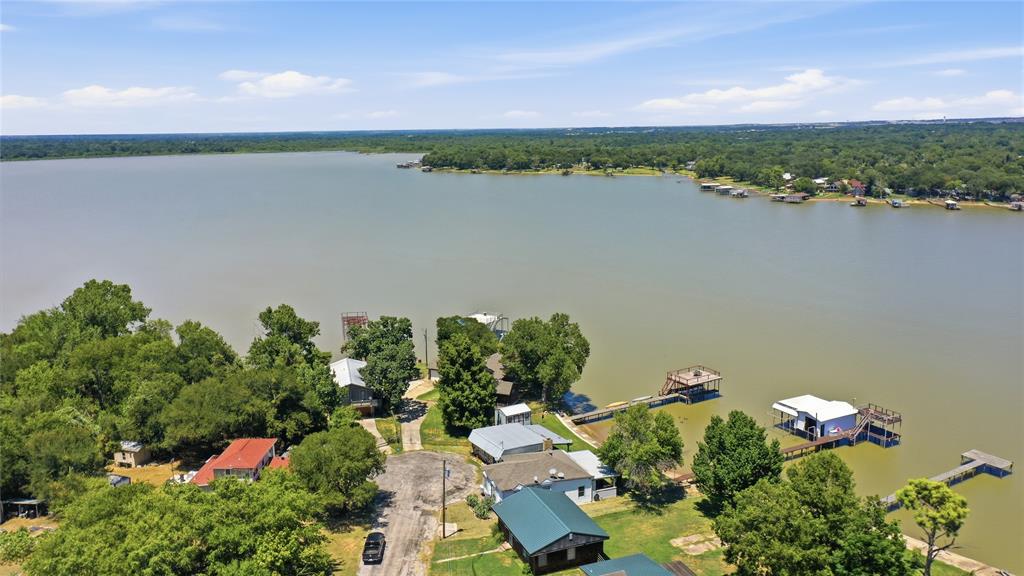6820 Briar Road Property Photo 2