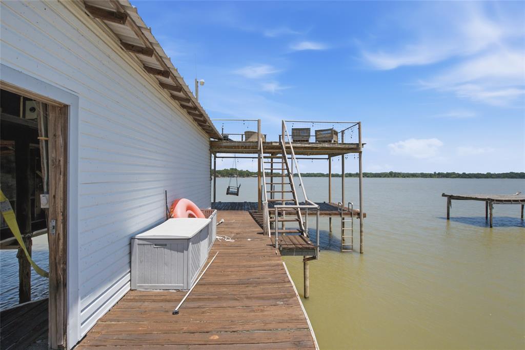 6820 Briar Road Property Photo 4