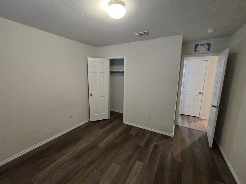 1126 Ainsley Lane Property Photo 11