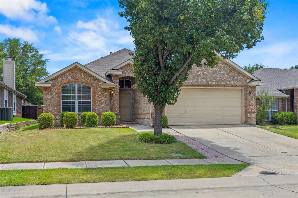 9313 Norfolk Lane Property Photo 1