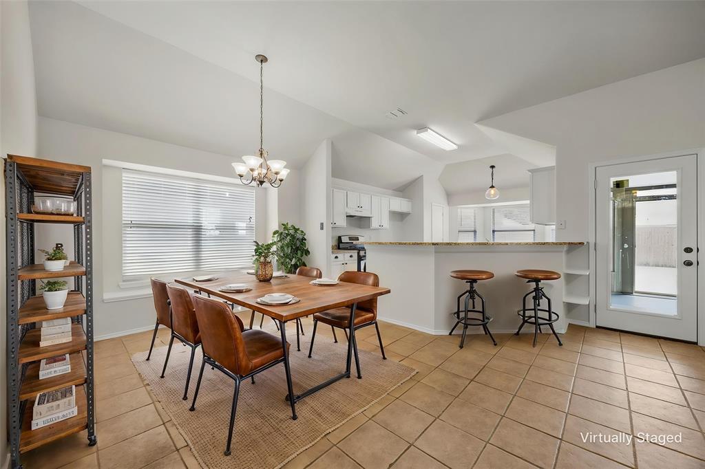 9313 Norfolk Lane Property Photo 4