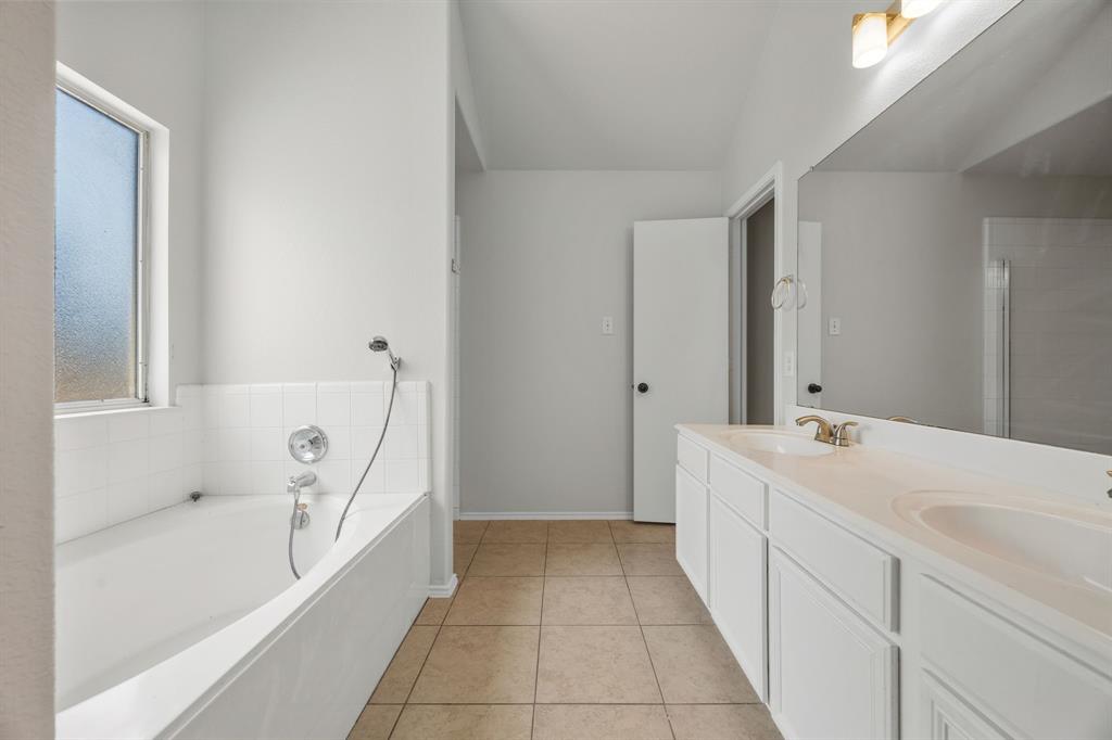 9313 Norfolk Lane Property Photo 13